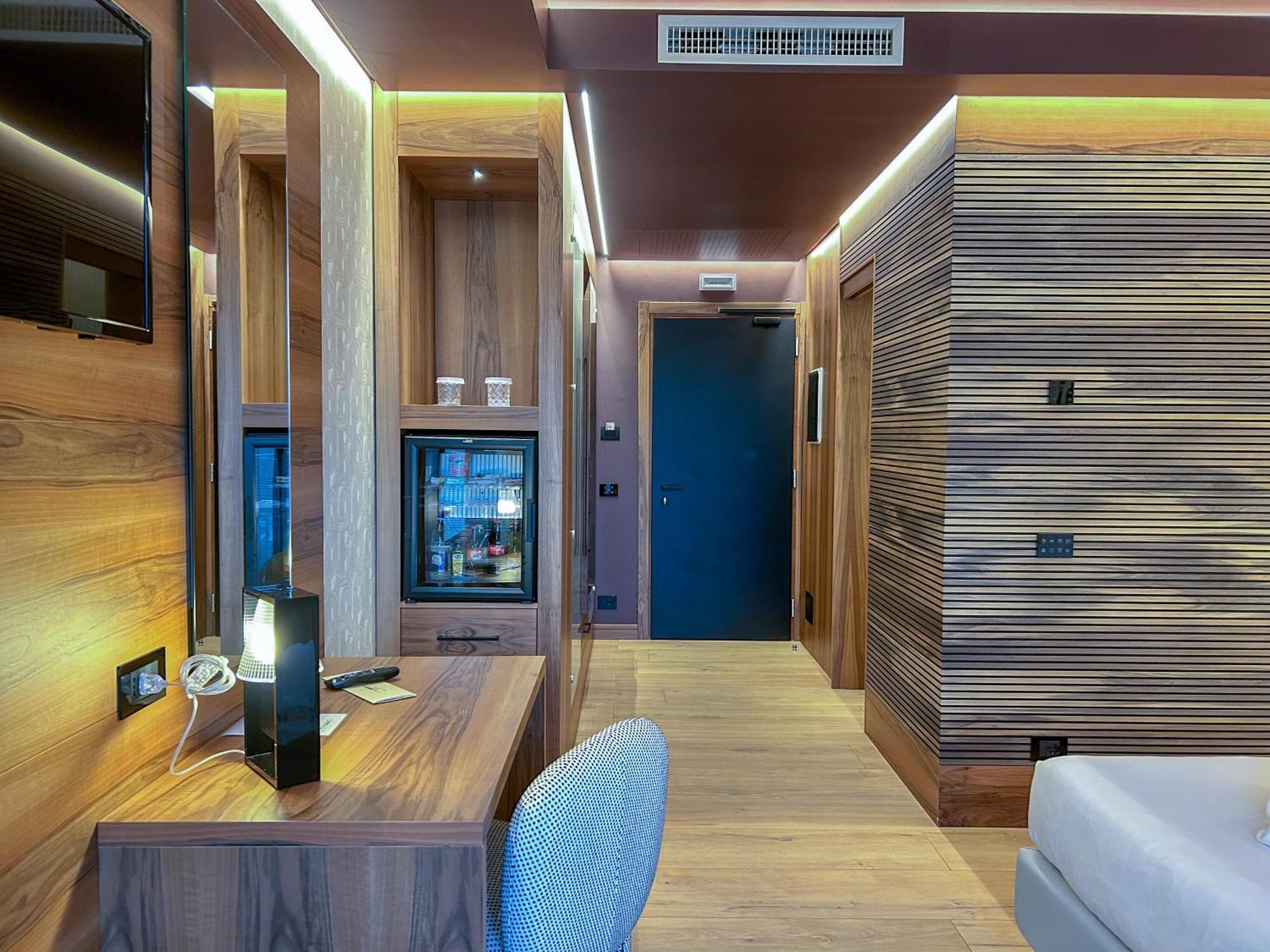 Alevic Hotel